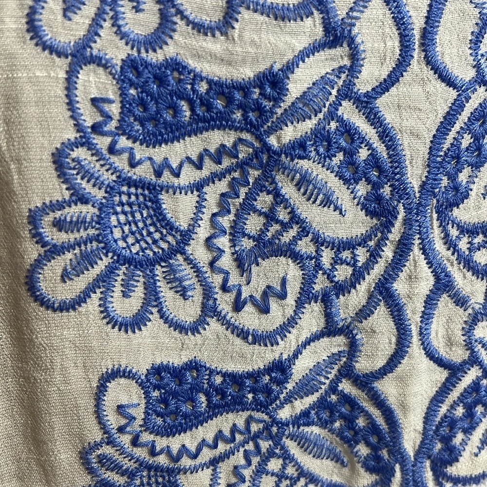 Cato White and Blue Embroidered Blouse - XL - Picture 4 of 8